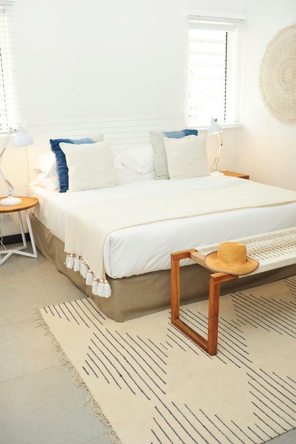 Obiches Luxury Beachfront Apartment Trou-Aux-Biches Екстер'єр фото