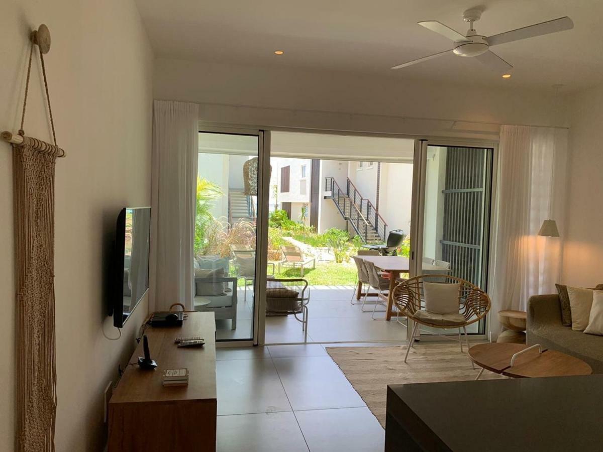 Obiches Luxury Beachfront Apartment Trou-Aux-Biches Екстер'єр фото